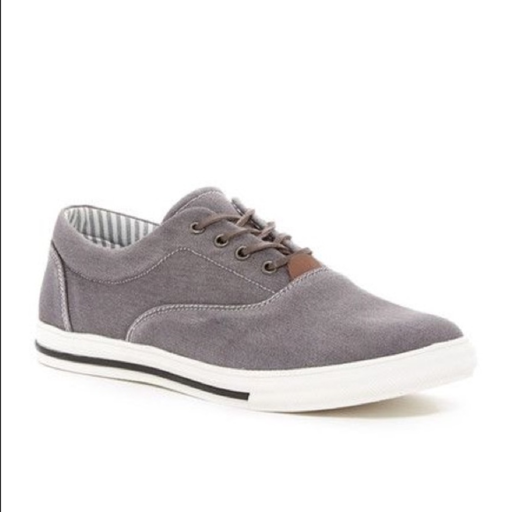 NWOT Public Opinion Huntington Canvas Oxford Shoe